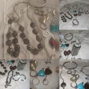 33 Piece Jewelry Bundle
